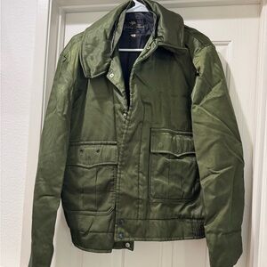 Vintage Green Military Field Jacket with Structured Fit